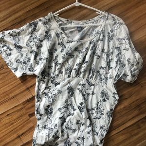 Old navy Maternity top